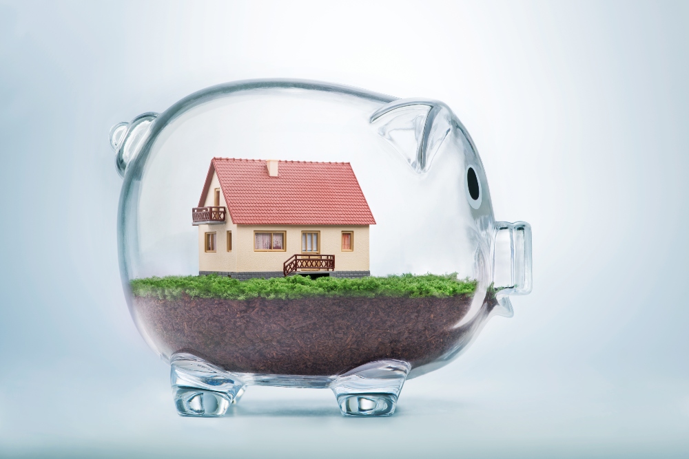 S_overwaarde-verzilveren-spaarpot-huis_shutterstock_370975826